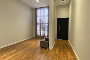 Casa &agrave; venda - 209m&sup2; - Parque das oliveiras-