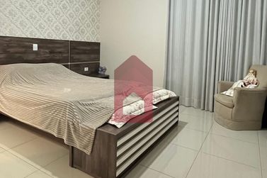 Casa &agrave; venda - 233m&sup2; - Jardim Tamoio