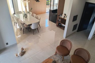 Casa para alugar - 200m&sup2; - Paysage Essenza Condom&iacute;nio