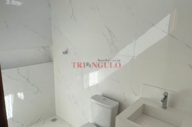 Casa &agrave; venda - 70m&sup2; - JARDIM CARAVELLE