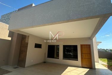 Casa &agrave; venda - 132m&sup2; - Jardim Azal&eacute;ia