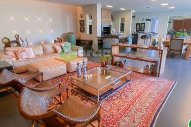 Casa &agrave; venda - 540m&sup2; - -