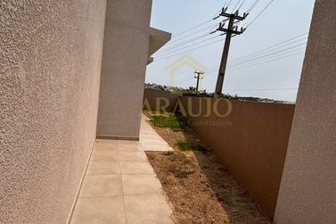 Casa &agrave; venda - 132m&sup2; - Jardim Azal&eacute;ia