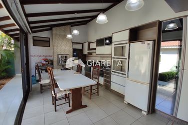 Casa &agrave; venda - 180m&sup2; - JARDIM GISELA