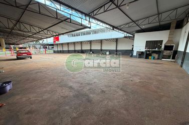Sal&atilde;o Comercial para alugar - Zona II