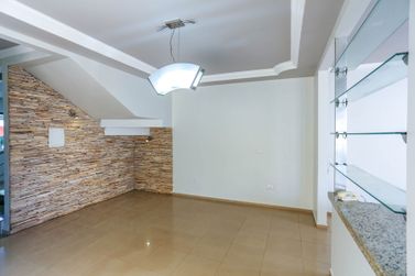 Sobrado &agrave; venda - 280m&sup2; - Zona II