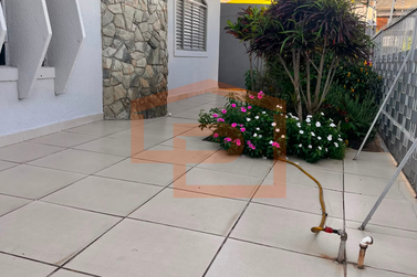 Casa &agrave; venda - 99m&sup2; - Zona VII