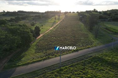 Ch&aacute;cara &agrave; venda - 24m&sup2; - Zona Rural