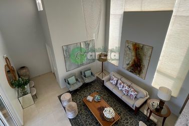 Casa &agrave; venda - 688m&sup2; - -