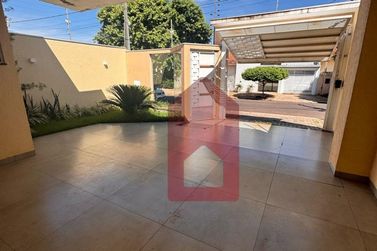 Casa &agrave; venda - 120m&sup2; - Jardim Arax&aacute;