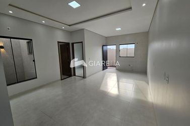 Casa &agrave; venda - 61m&sup2; - JARDIM PARIZOTTO