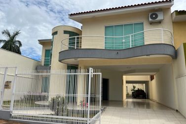 Sobrado &agrave; venda - 360m&sup2; - Zona III
