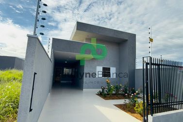 Casa &agrave; venda - 83m&sup2; - Portugu&ecirc;s