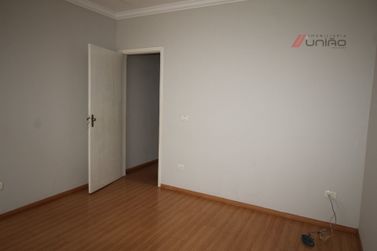 Casa &agrave; venda - 180m&sup2; - Zona V