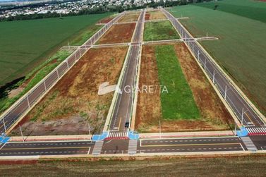 Terreno &agrave; venda - 210m&sup2; - CRISTO REI