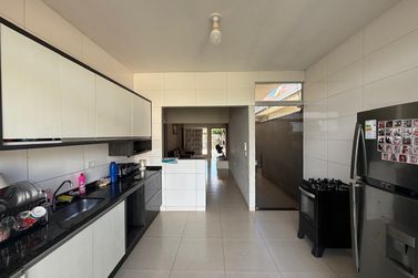 Casa &agrave; venda - 100m&sup2; - ZONA IV