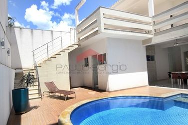 Sobrado &agrave; venda - 325m&sup2; - Zona II