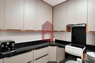 Sobrado &agrave; venda - 215m&sup2; - Centro