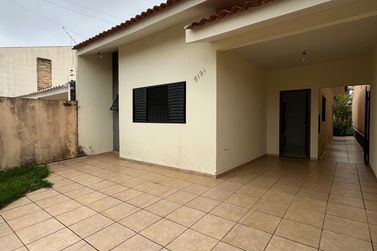 Casa &agrave; venda - 245m&sup2; - Zona II