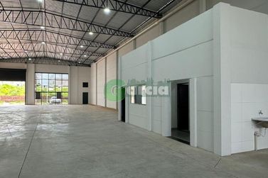Sal&atilde;o Comercial para alugar - 965m&sup2; - Parque Residencial da G&aacute;vea