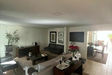 Casa &agrave; venda - 402m&sup2; - Zona I