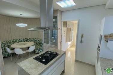 Apartamento &agrave; venda - 269m&sup2; - Zona III