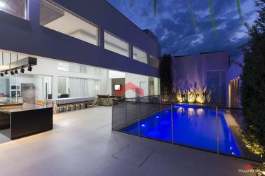 Casa &agrave; venda - 385m&sup2; - Jardim Am&eacute;rica