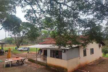 Ch&aacute;cara &agrave; venda - 400m&sup2; - ESTRADA MORADA DO SOL