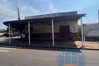 Sala Comercial &agrave; venda - 300m&sup2; - Zona V