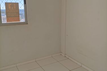 Apartamento para alugar - 78m&sup2; - ZONA II