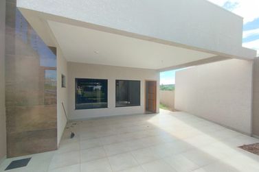 Casa &agrave; venda - 132m&sup2; - Jardim Azal&eacute;ia