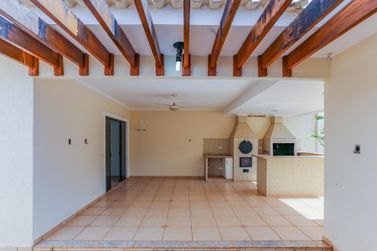 Sobrado &agrave; venda - 280m&sup2; - Zona II