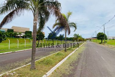 Terreno &agrave; venda - 560m&sup2; - Avenida De Frente Ao Shopping Palladium