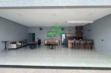 Sal&atilde;o Comercial &agrave; venda - 150m&sup2; - ZONA VII