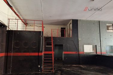 Sal&atilde;o Comercial para alugar - Zona 1