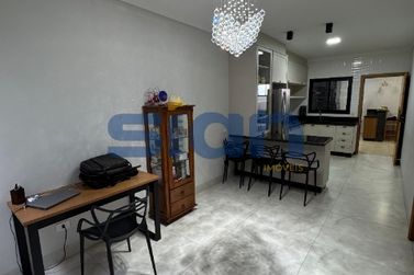 Casa &agrave; venda - 206m&sup2; - Jardim Para&iacute;so