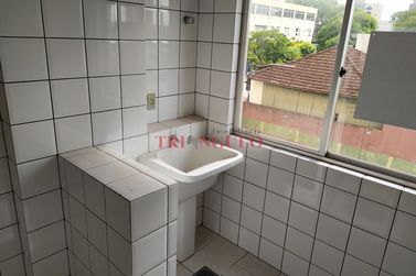 Apartamento &agrave; venda - 79m&sup2; - ZONA III
