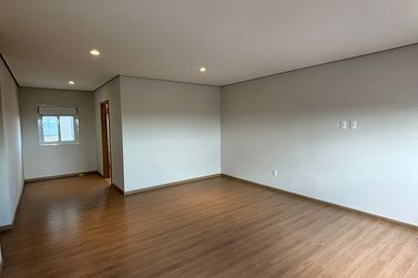 Apartamento para alugar - 180m&sup2; - Zona III