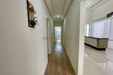 Casa &agrave; venda - 180m&sup2; - JARDIM ALPHAVILE
