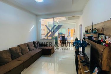 Casa &agrave; venda - 191m&sup2; - Pra&ccedil;a 7 de Setembro, Zona 05