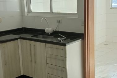 Apartamento para alugar - 111m&sup2; - ZONA II
