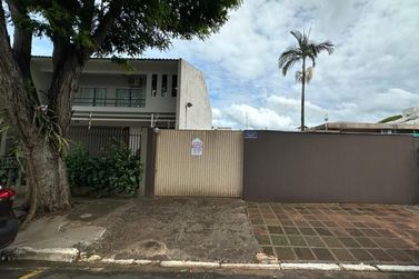 Terreno &agrave; venda - 270m&sup2; - ZONA II