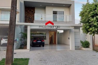 Sobrado &agrave; venda - 271m&sup2; - Zona VII