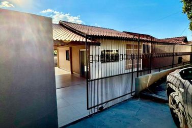 Casa &agrave; venda - 90m&sup2; - Jardim Verde Vale