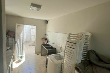 Casa &agrave; venda - 402m&sup2; - Zona I