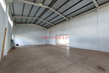 Sal&atilde;o Comercial para alugar - 214m&sup2; - JARDIM IMIGRANTES