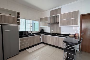 Casa &agrave; venda - 360m&sup2; - Jardim Tamoio