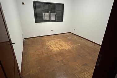 Casa para alugar - 278m&sup2; - JARDIM DOS PR&Iacute;NCIPES