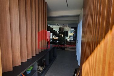 Casa &agrave; venda - 217m&sup2; - PAYSAGE ESSENZA CONDOM&Iacute;NIO