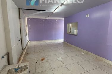Sala Comercial &agrave; venda - 292m&sup2; - Zona I